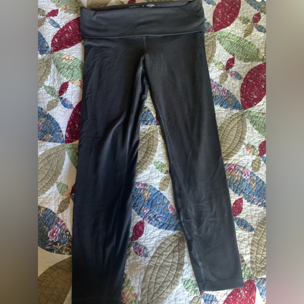 High waisted leggings bundle Old Navy and Tj Maxx brand size medium